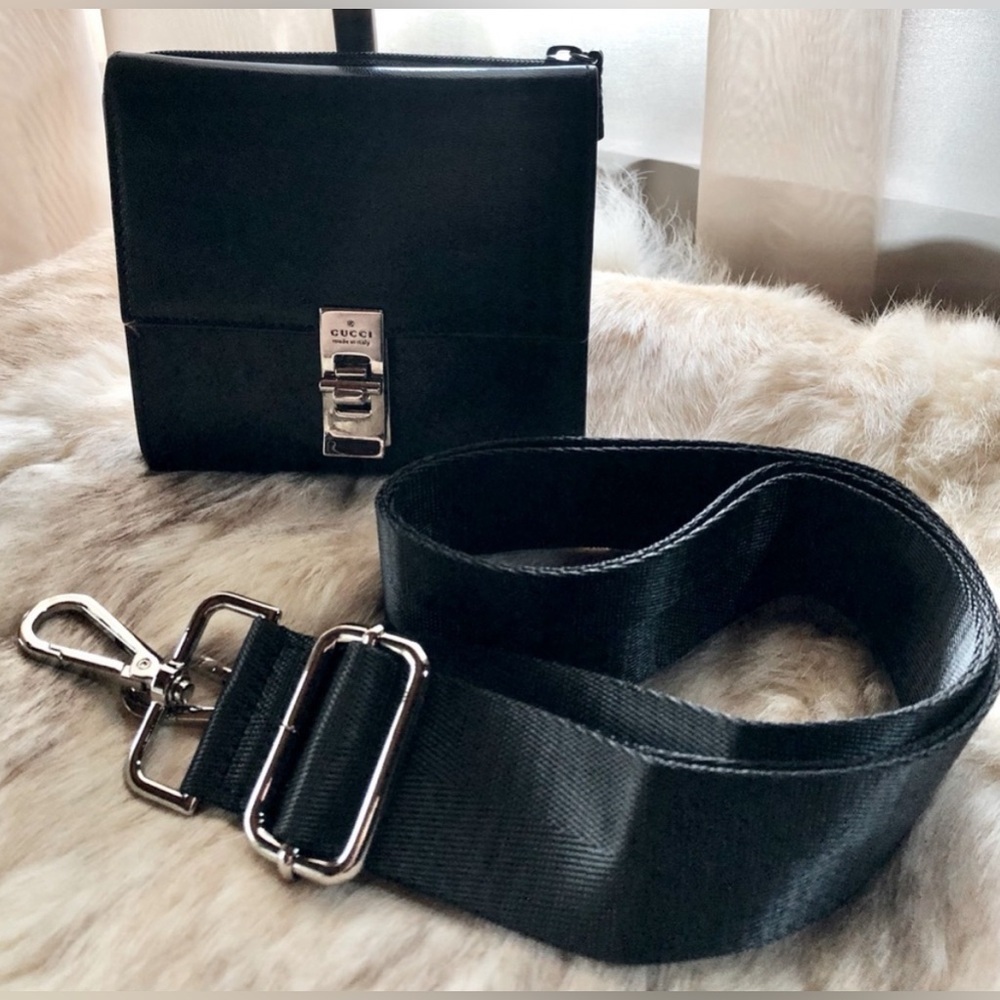 Gucci Vintage Black Leather Wallet with Unbranded Crossbody Strap